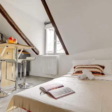 Apartment Bnbnova - Place Des Vosges & Le Marais Paris